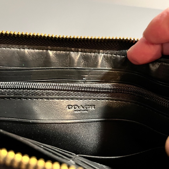 Coach Black Floral Zip Around Wallet Gold Hardware - Picture 9 of 14